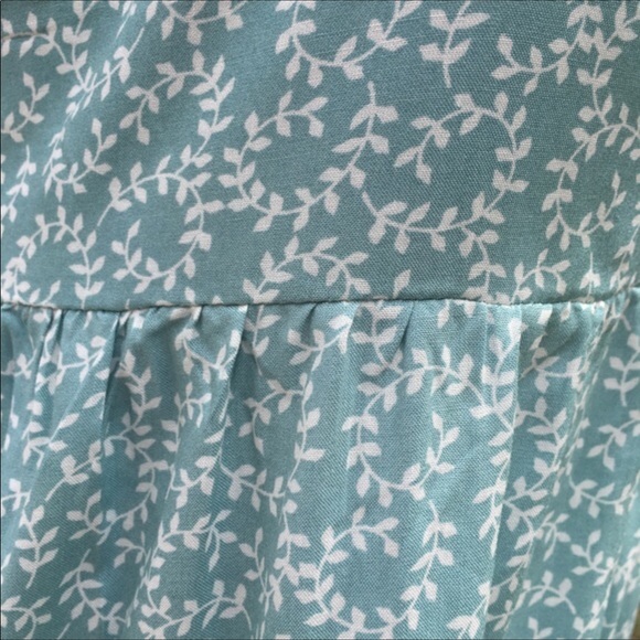 BEAUTIFUL PEASANT DRESS BLUE WITH TINY WHITE FLOWERS - Picture 3 of 6